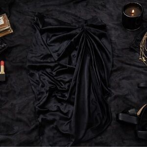 SHEIN Black Satin Zipper Skirt